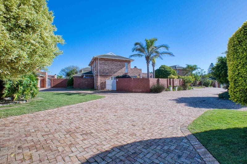 3 Bedroom Property for Sale in Summerstrand Eastern Cape